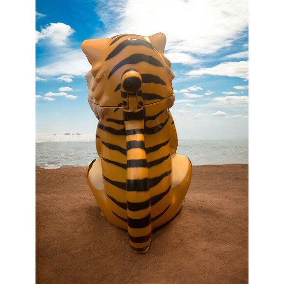 Ringling Bros Barnum and Bailey Circus Plastic Collectible Tiger Souvenir Cup - Picture 4 of 8